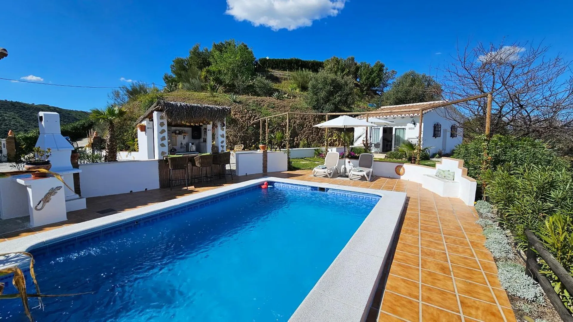 Casita Johanna Vinuela 0*,  Spain
