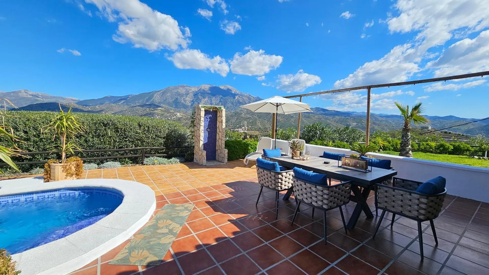 Casita Johanna Vinuela Spain