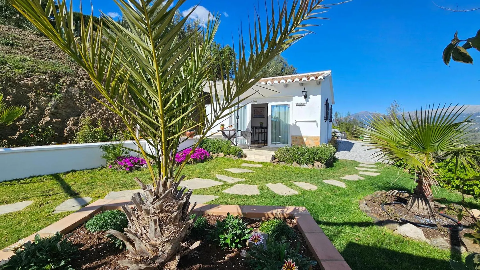 Casita Johanna Vinuela 0*,  Spain